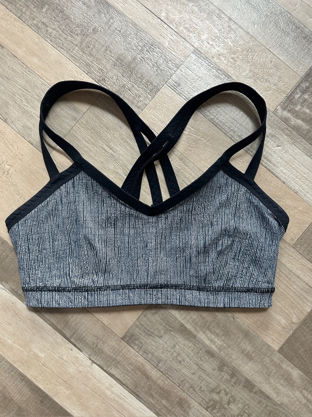 Lululemon Water Bound Sports Bra Women's 6